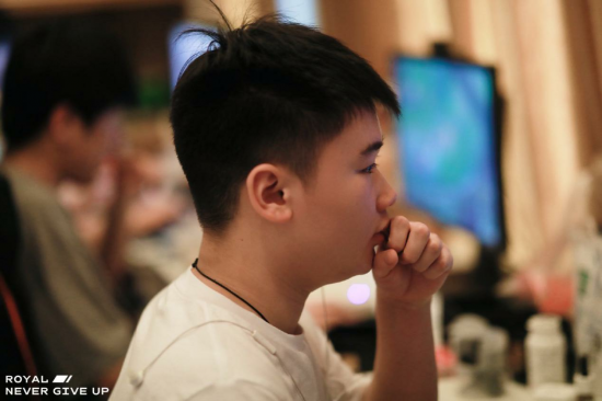 索尼PS5系统更新提升游戏体验支持序列号查询